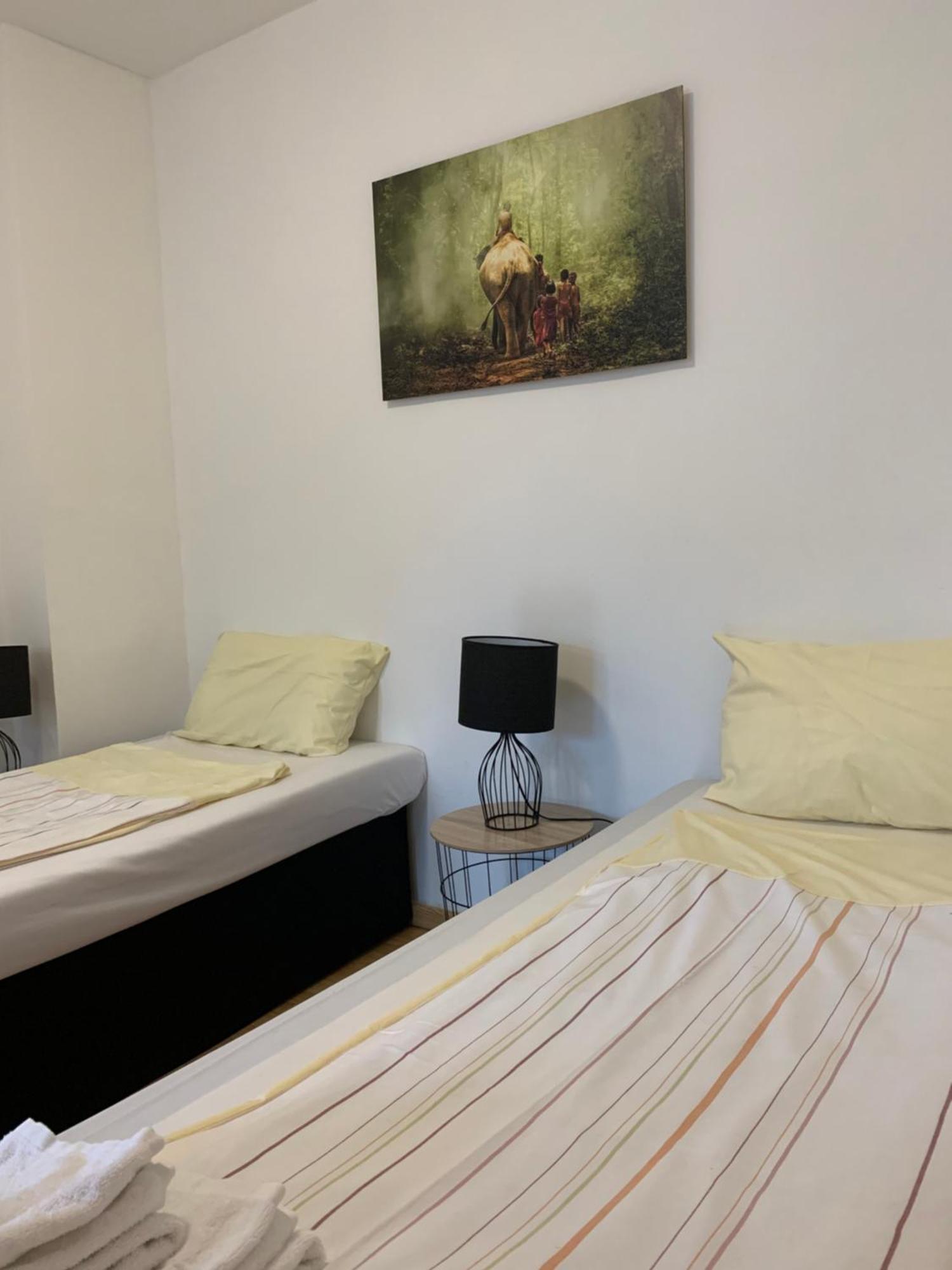 Praktische City Apartments Direkt Am Hauptbahnhof 노이뮌스터 외부 사진