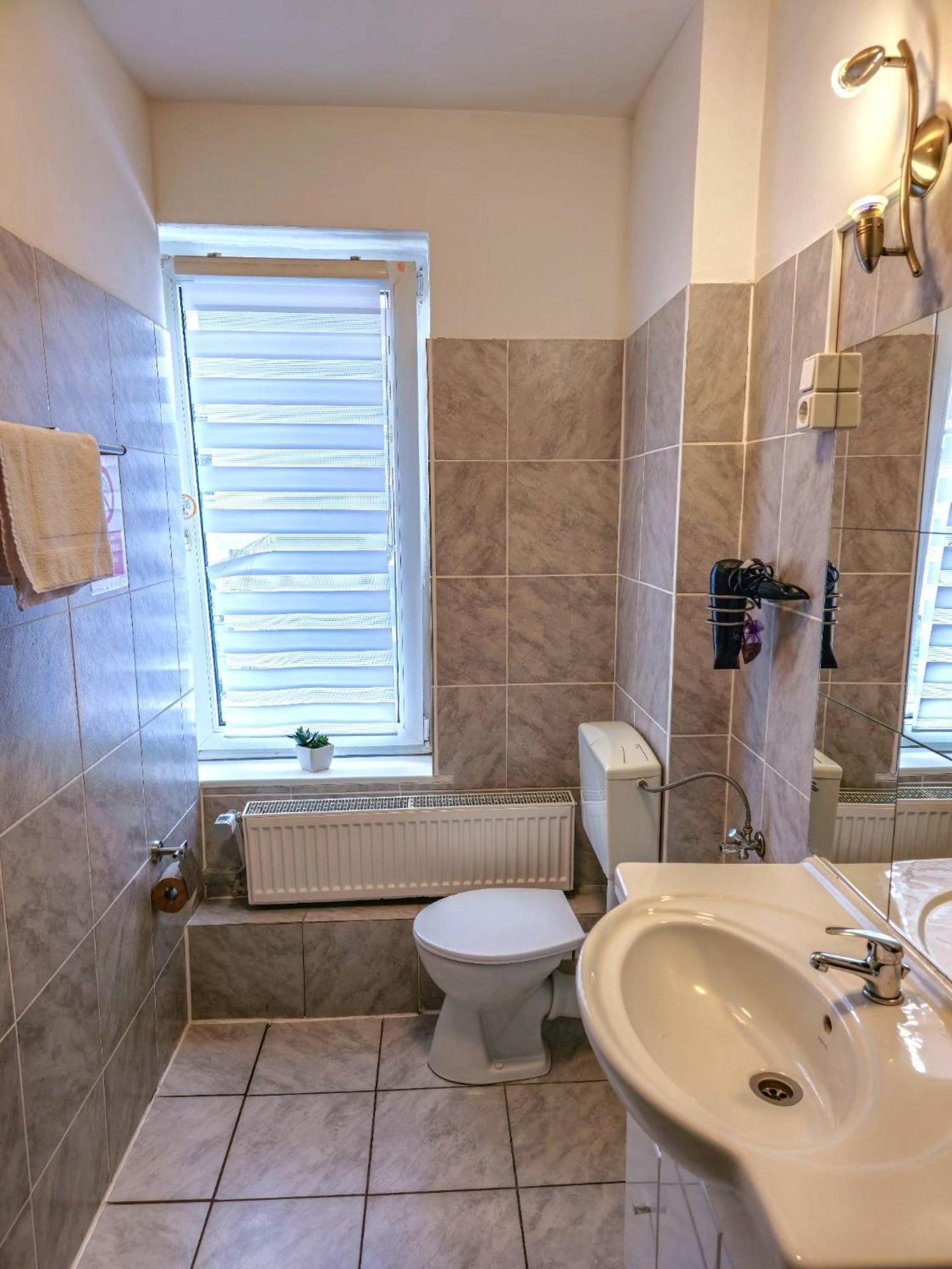 Praktische City Apartments Direkt Am Hauptbahnhof 노이뮌스터 외부 사진